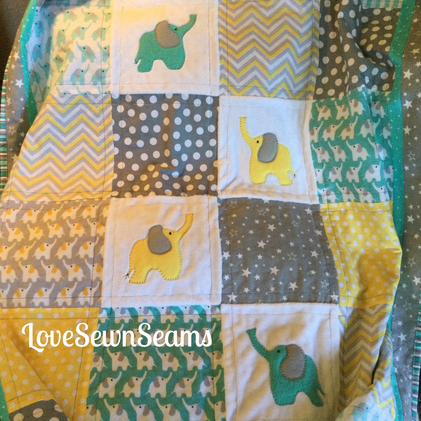 Elephant Quilt/Crib Quilt/Elephant blanket/Modern baby quilt