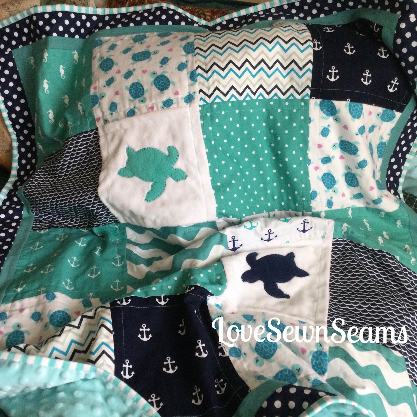 SEA TURTLE QUILT/Sea Turtle/Sea Turtle Throw/Coastal quilt/Sea turtle baby quilt/Crib to King size