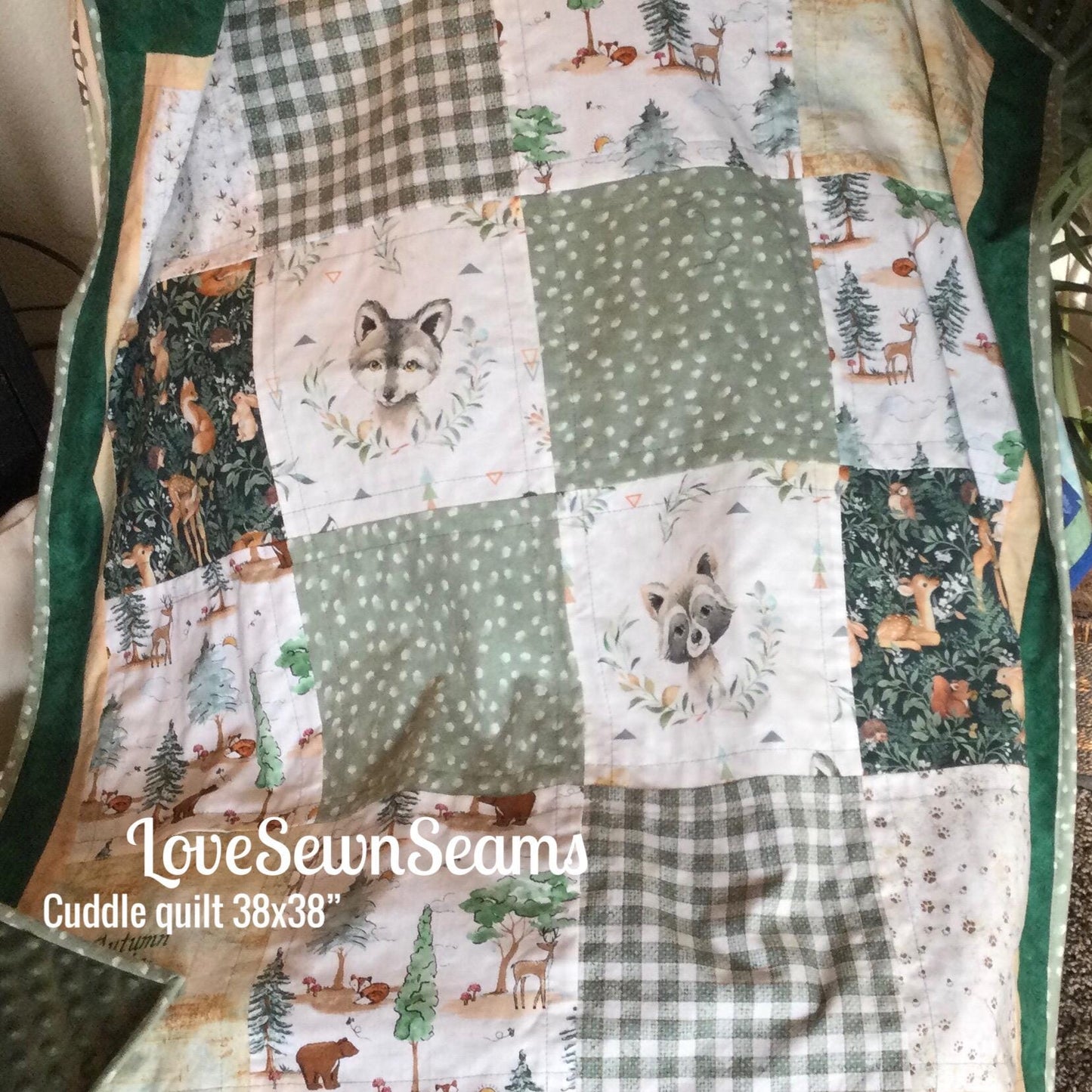 WOODLAND CUDDLES/Forest friends quilt/Little fawn quilt