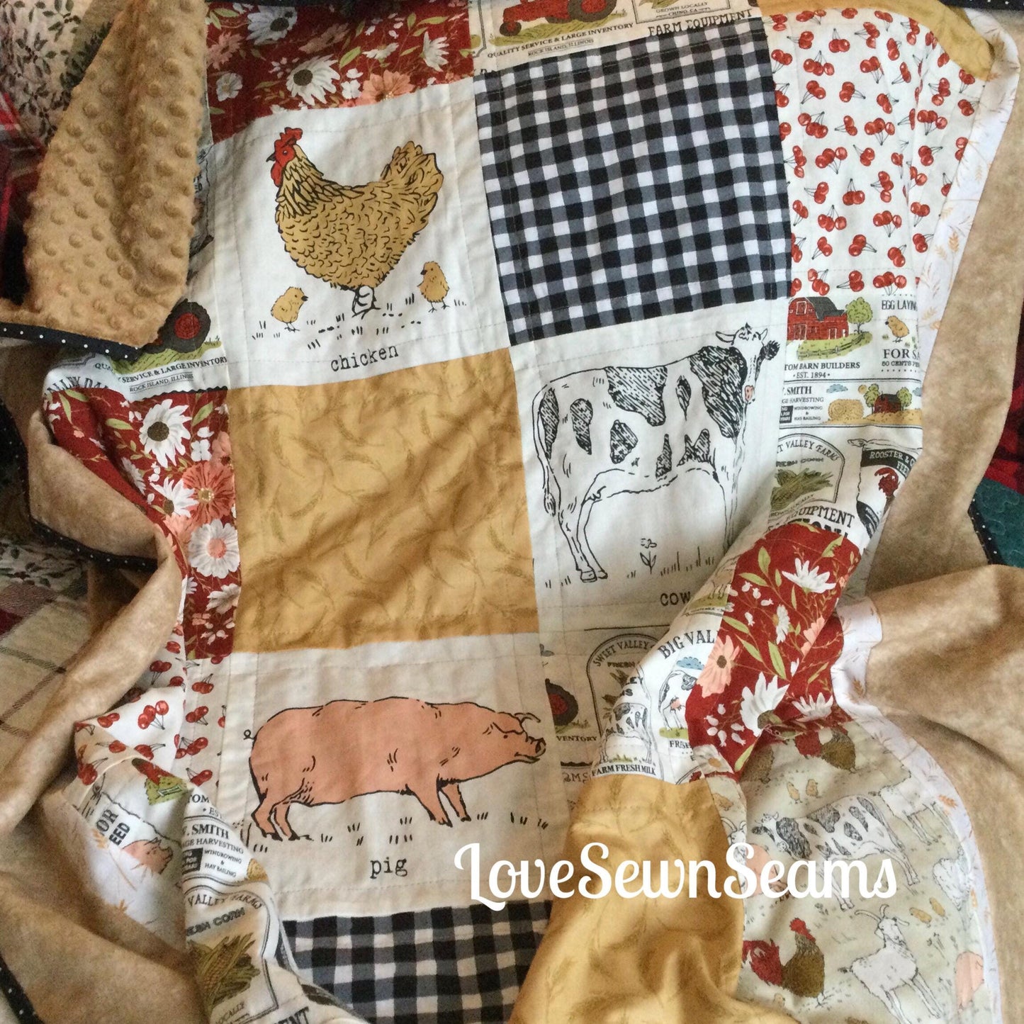 Happy Farm quilt/Pig quilt/barnyard quilt/cow quilt/tractor quilt