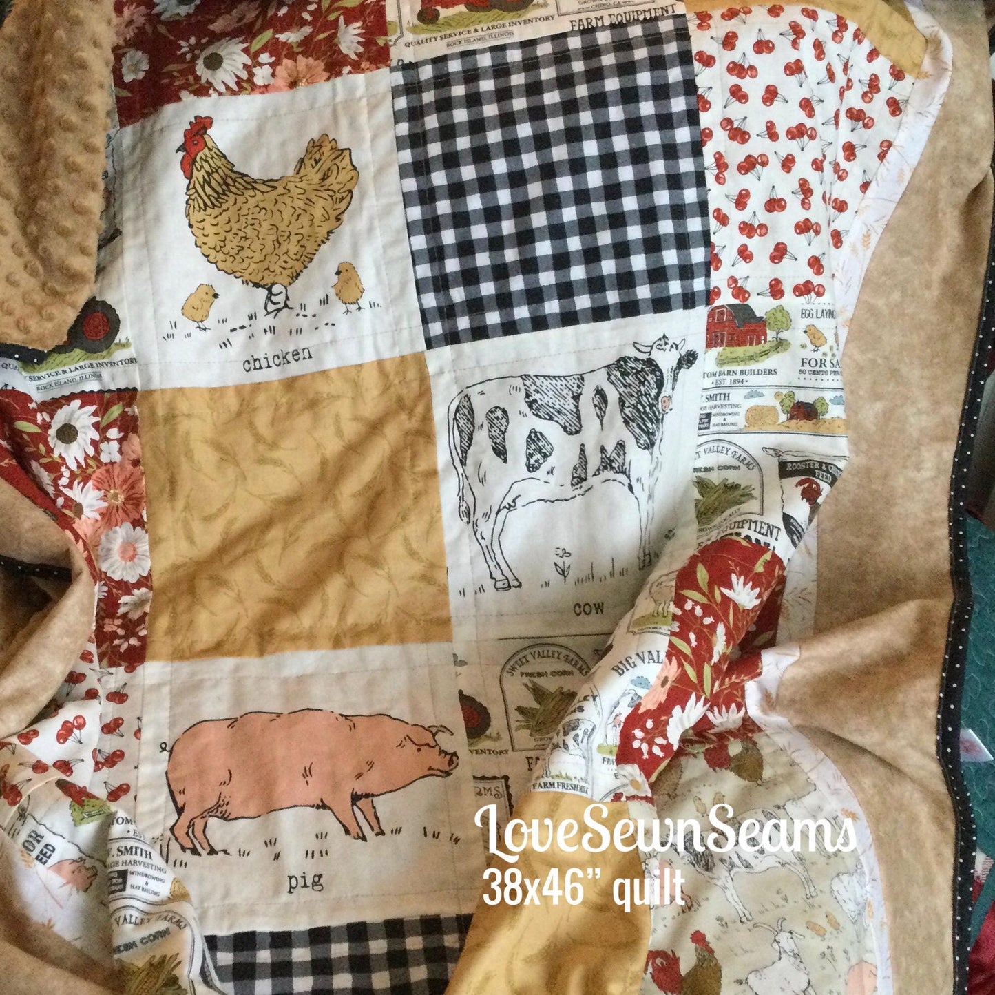 Happy Farm quilt/Pig quilt/barnyard quilt/cow quilt/tractor quilt