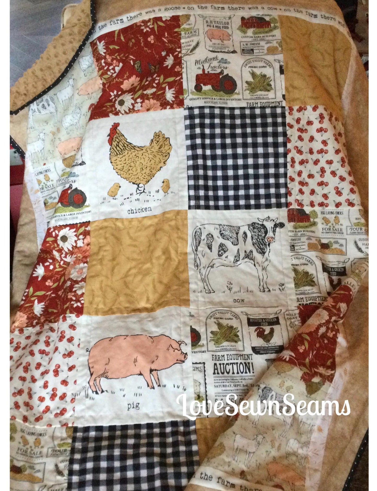 Happy Farm quilt/Pig quilt/barnyard quilt/cow quilt/tractor quilt