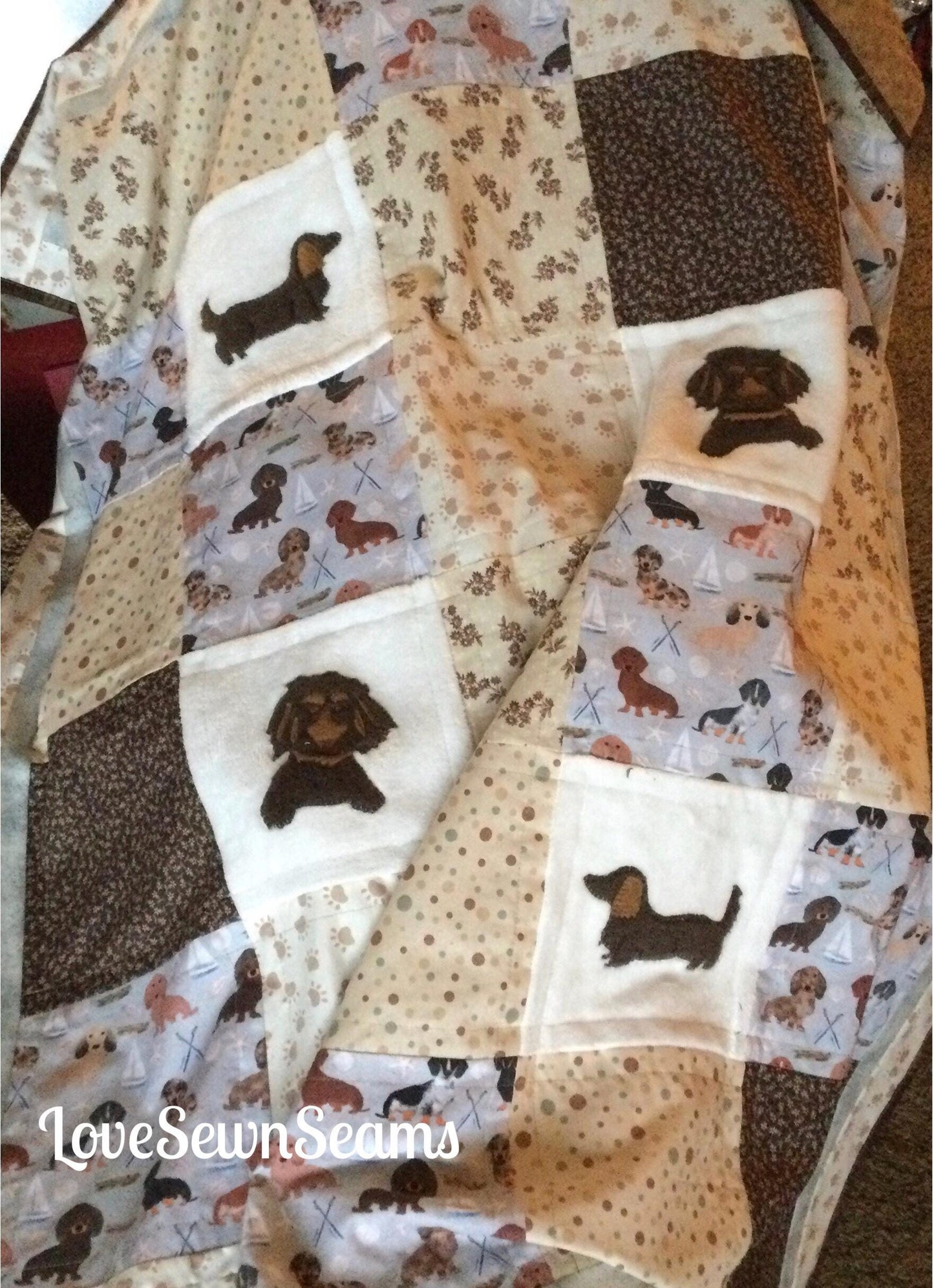 Pup quilt/Any breed dog quilt/Dachshund quilt/Doxie quilt