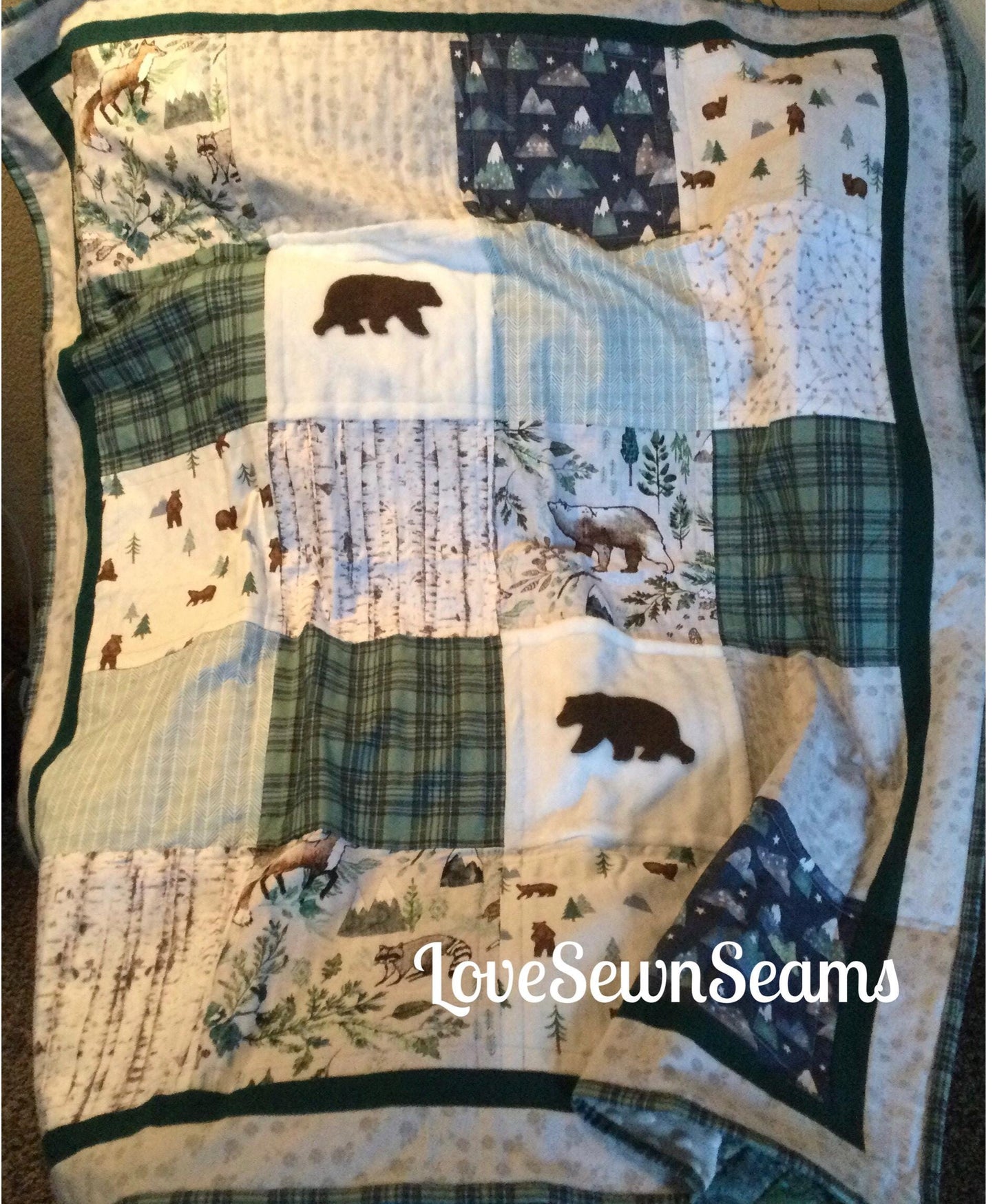 WOODLAND QUILT**Bear quilt/baby quilt/Rustic quilt/Bear and cub quilt/Nature quilt/Mountain quilt/Lodge quilt/Forest quilt