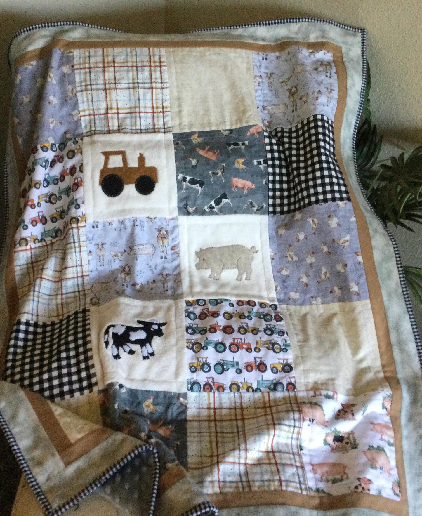 Farm life quilt/Handmade in USA/Farm Animals/Tractor quilt/Farming quilt/Barnyard animals/Crib to King size