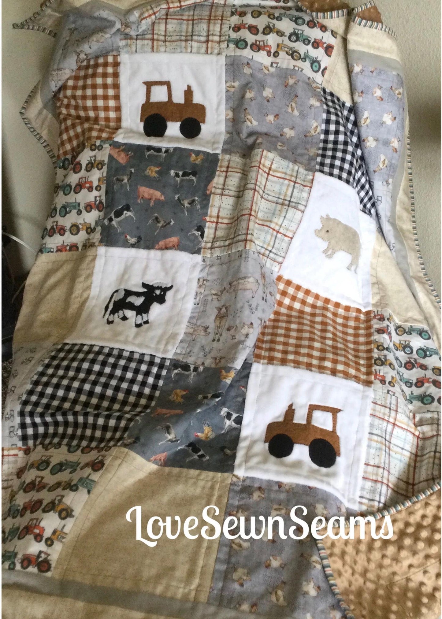 Farm life quilt/Handmade in USA/Farm Animals/Tractor quilt/Farming quilt/Barnyard animals/Crib to King size