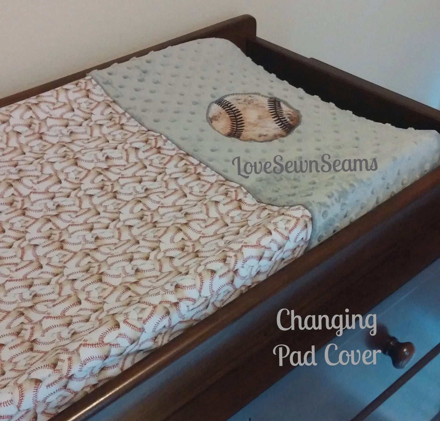 Vintage Style Baseball quilt/Baseball Nursery/Baseball/Mini Crib Set