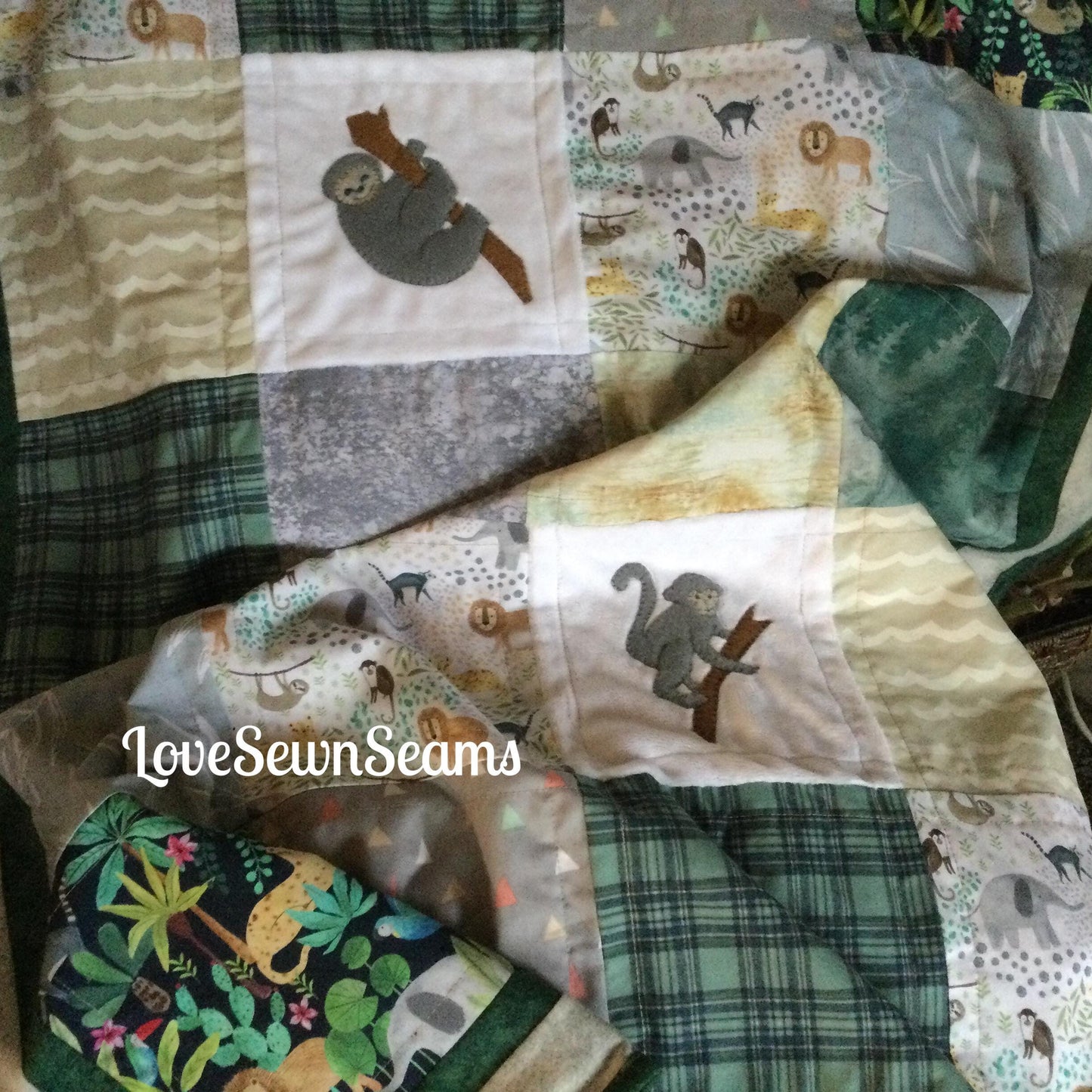 Rainforest quilt/Sloth quilt/Monkey quilt/Animal quilt/Rainforest/Sloth/handmade quilt/Nature quilt/Wild life quilt