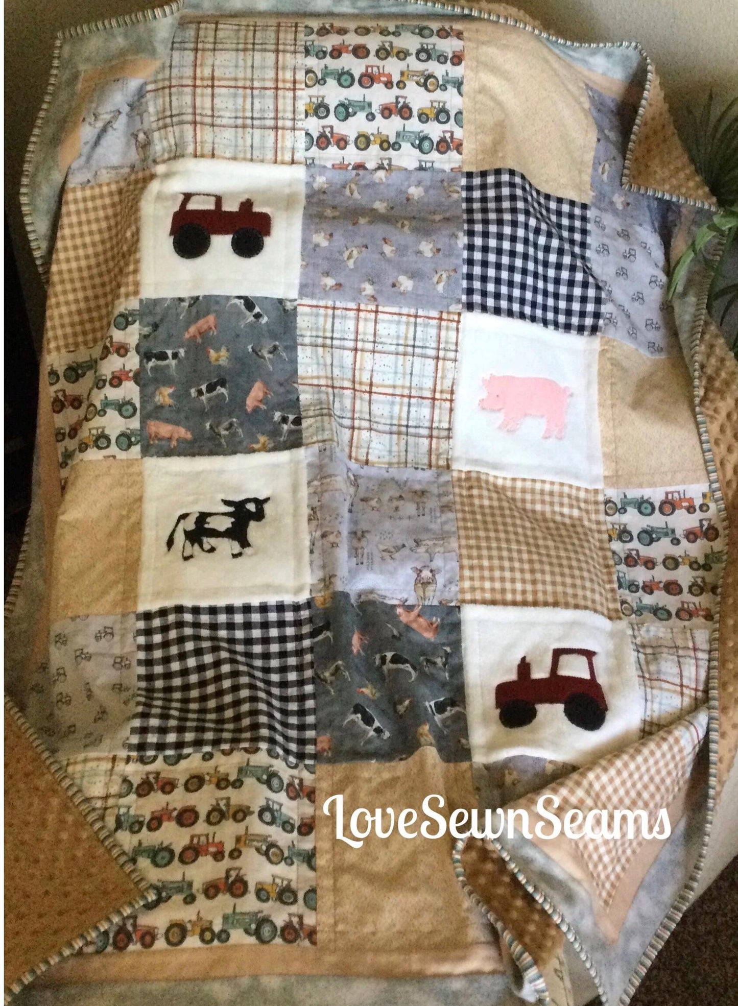 Farm life quilt/Handmade in USA/Farm Animals/Tractor quilt/Farming quilt/Barnyard animals/Crib to King size