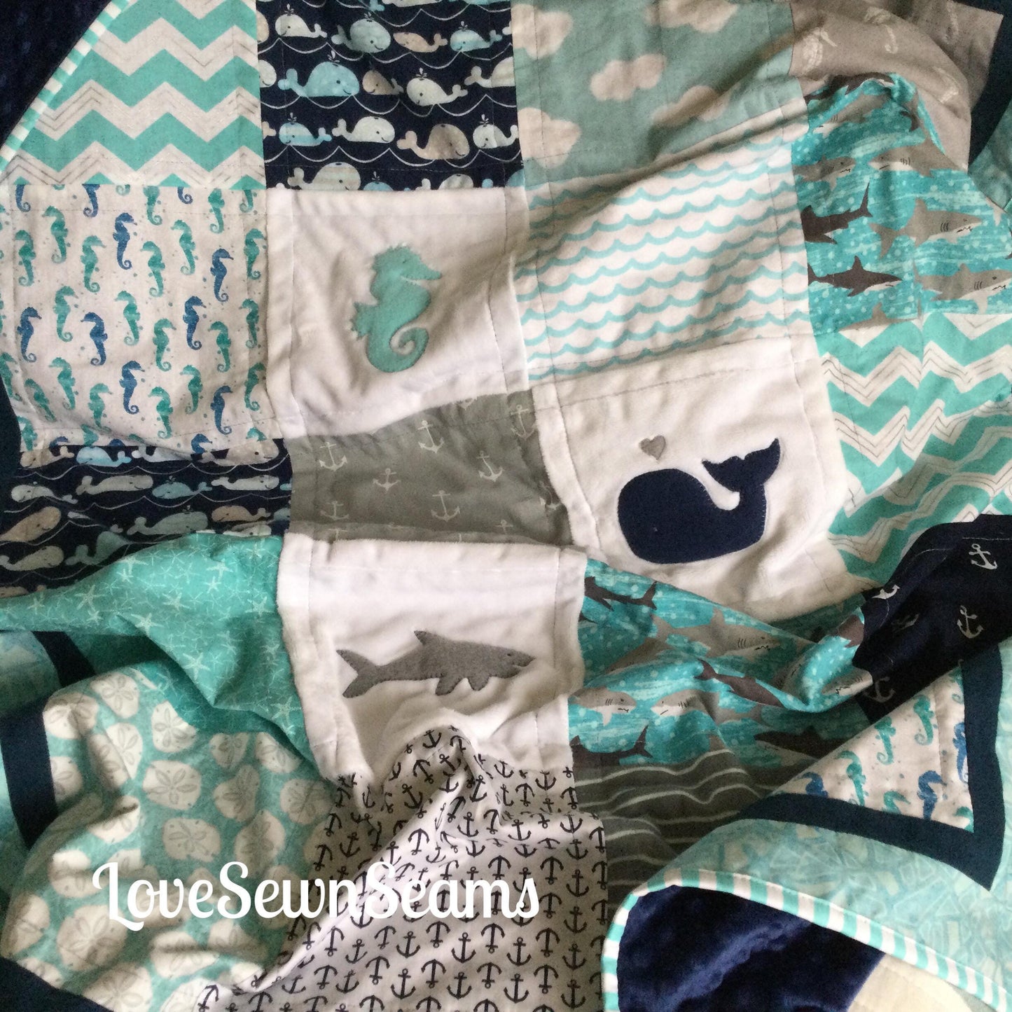 SHARK & WHALE QUILT/Sea life quilt/Nautical baby quilt/Coastal quilt/Baby quilt