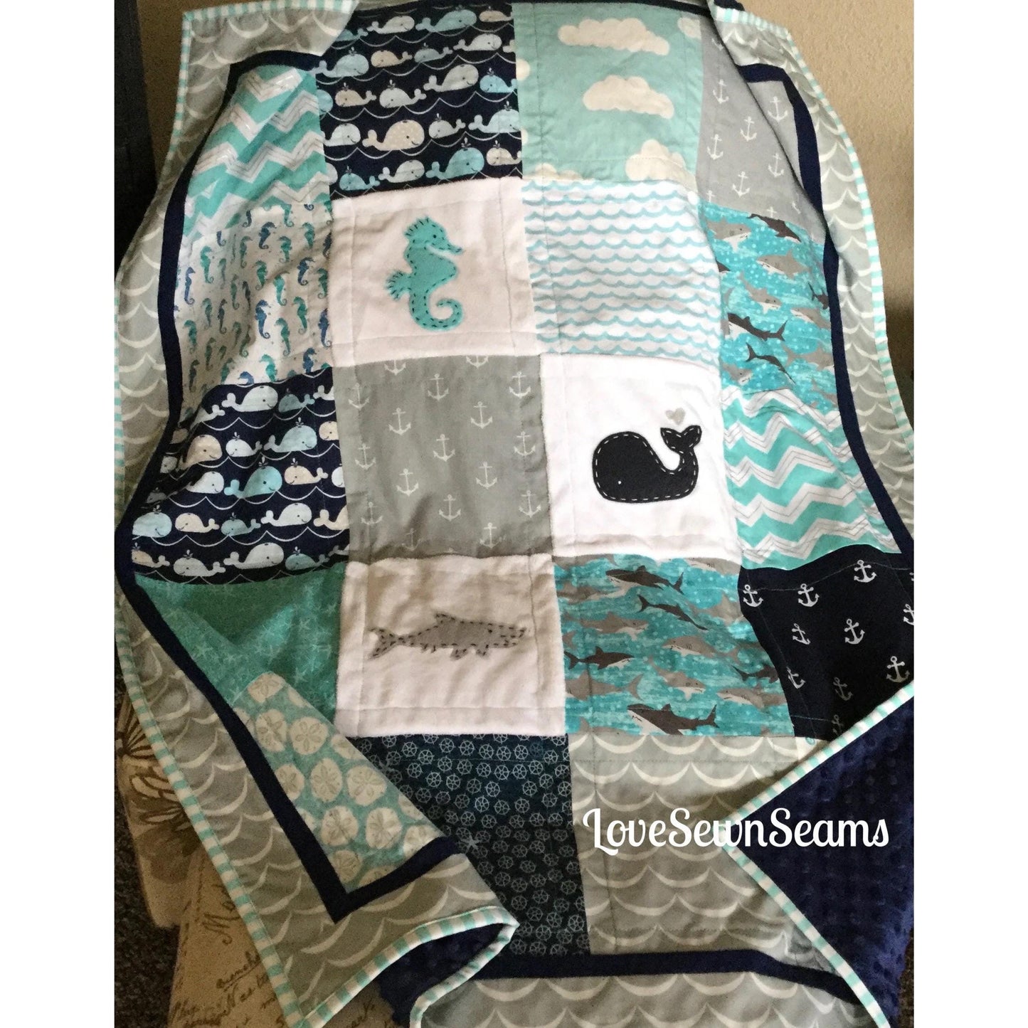 SHARK & WHALE QUILT/Sea life quilt/Nautical baby quilt/Coastal quilt/Baby quilt