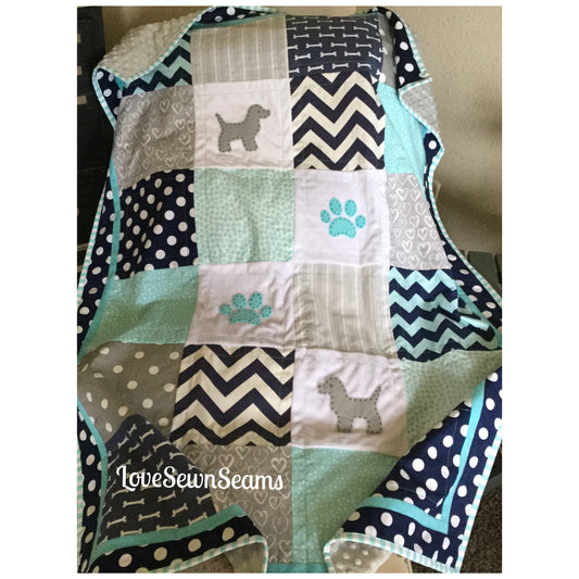 PUPPY PAW Quilt/Pup Quilt/Puppy baby quilt/Paw child’s quilt/Puppy Lovey/Animal quilt