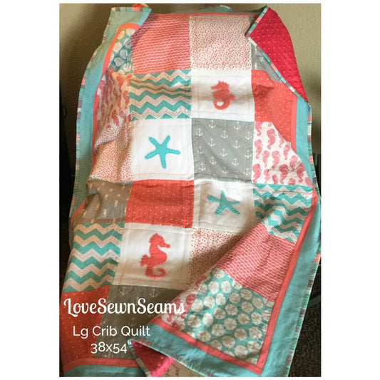 MADE TO ORDER/Baby quilt/Coastal quilt/Seahorse Quilt/Starfish/Custom Crib quilt/handmade baby quilt