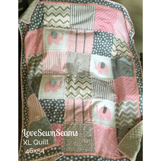 MADE TO ORDER/Elephant quilt/Elephant baby quilt/Elephant Nursery/Modern baby quilt/baby gift