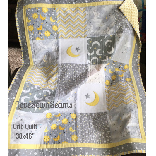 Moon and Star quilt/Neutral baby quilt/Handmade child quilt/Appliquéd quilt