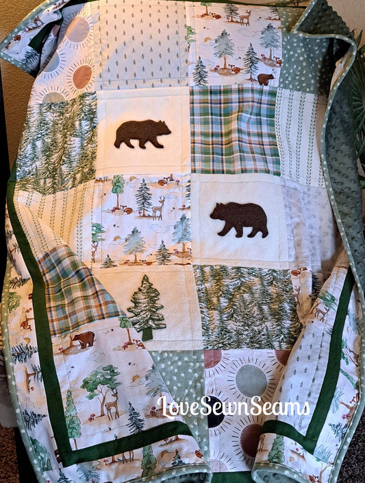 SAGE & PINE Quilt/Nature quilt/Woodland quilt/Bear quilt/Handmade quilt/Minky quilt