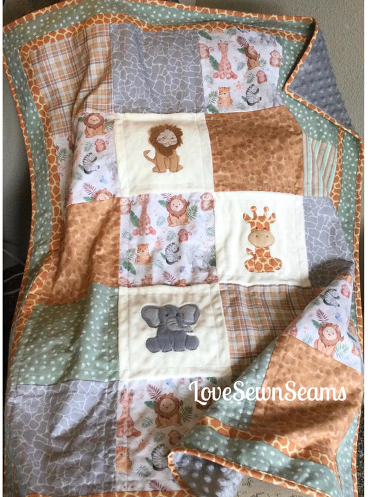 Sage & Buttercream Jungle quilt/Safari Animals/Animal baby quilt/boy or girl quilt
